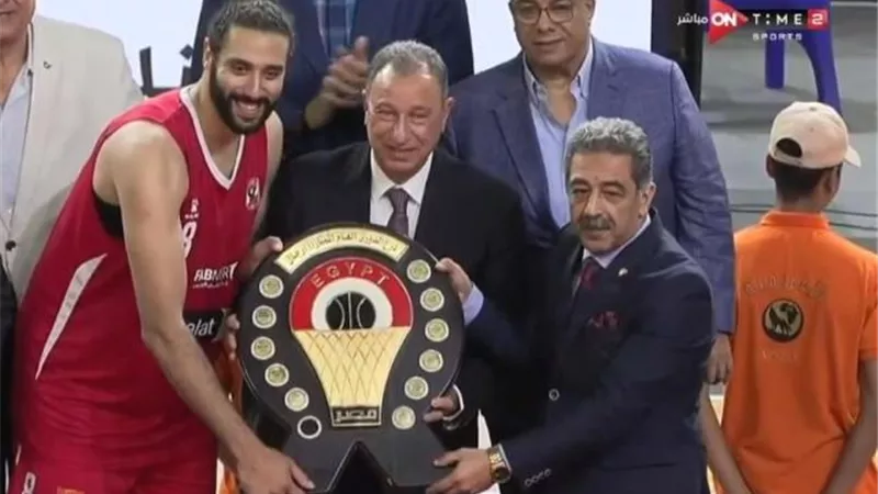 أحمد موسى يهنئ الأهلي بدوري سوبر السلة: إنجاز جديد.. فيديو