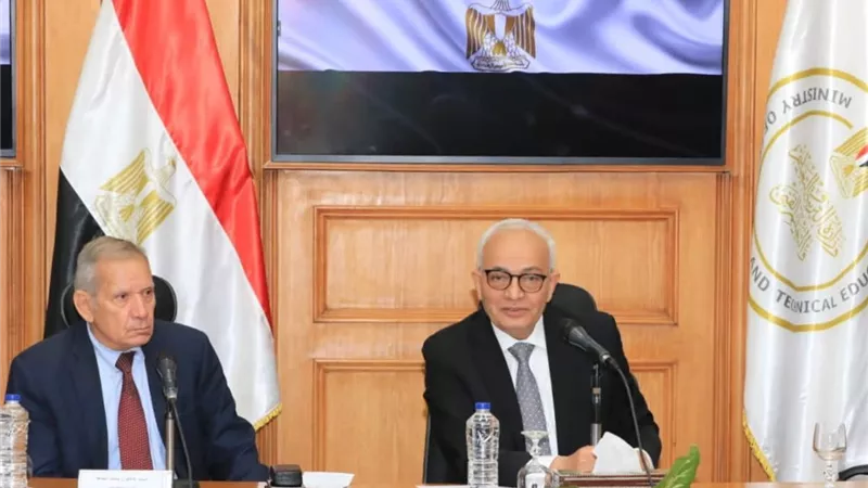 حجازي:تجهيزاستراحات المشاركين بإمتحانات الثانوية العامة بشكل لائق