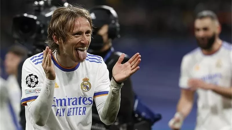 الاتفاق تم.. موعد تجديد عقد مودريتش مع ريال مدريد