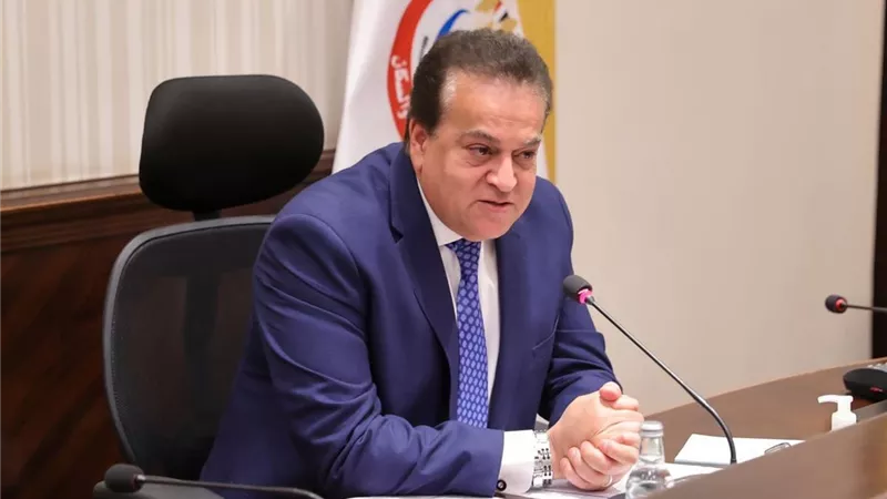 عبد الغفار: توفير الرعاية الصحية للمواطنين والأشقاء السودانيين