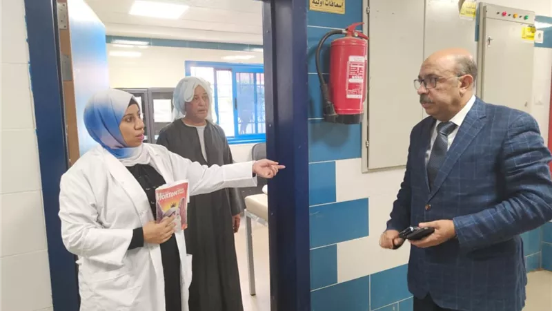 وكيل وزارة الصحة بأسيوط يفاجئ الوحدات الصحية بمركز أسيوط