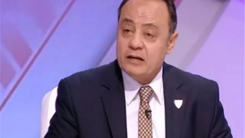 طارق يحيى يطالب مجلس الزمالك التعاقد مع 5 لاعبين سوبر