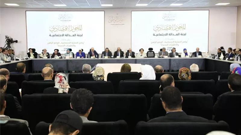 كلمة المستشار محمود فوزي رئيس الأمانة الفنية خلال جلسة لجنة السياحة