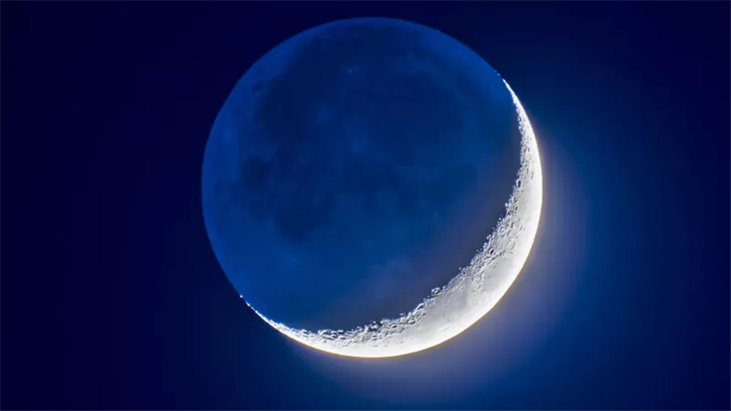 ظاهرة توهج دافنشي الشبحية تزين سماء الأرض ف هذا الموعد