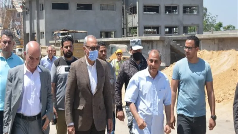 الهجان يتفقد عددا من الأعمال الإنشائية بكفر شكر وبنها.. صور