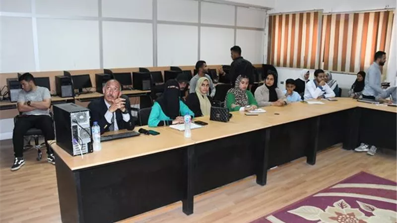 جامعة القناة تناقش