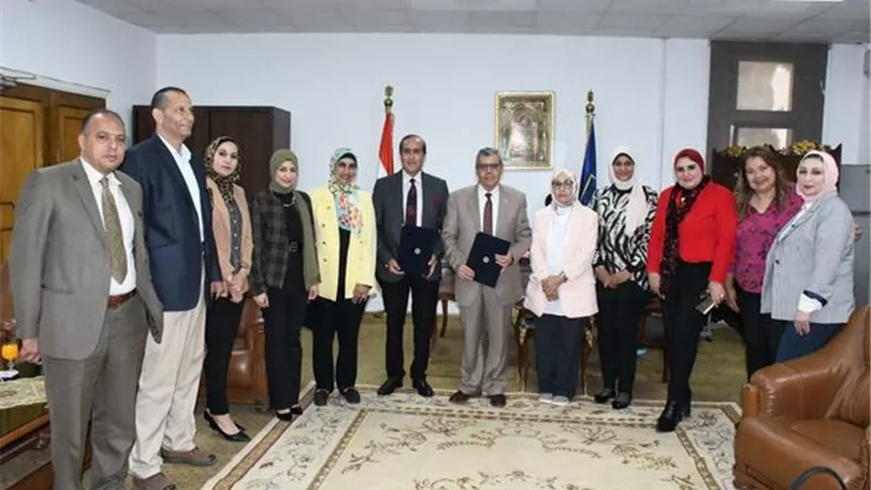 بروتوكول تعاون بين جامعة القناة و شركة مصر للسياحة