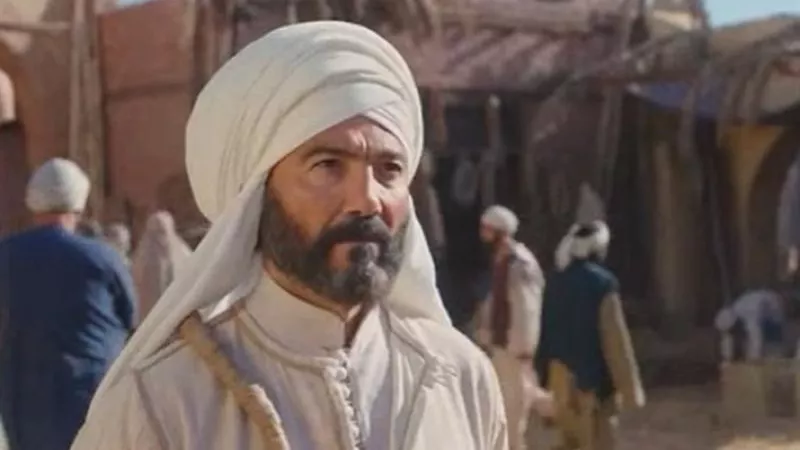 خالد النبوي يكشف سر اختياره شخصية الإمام الشافعي
