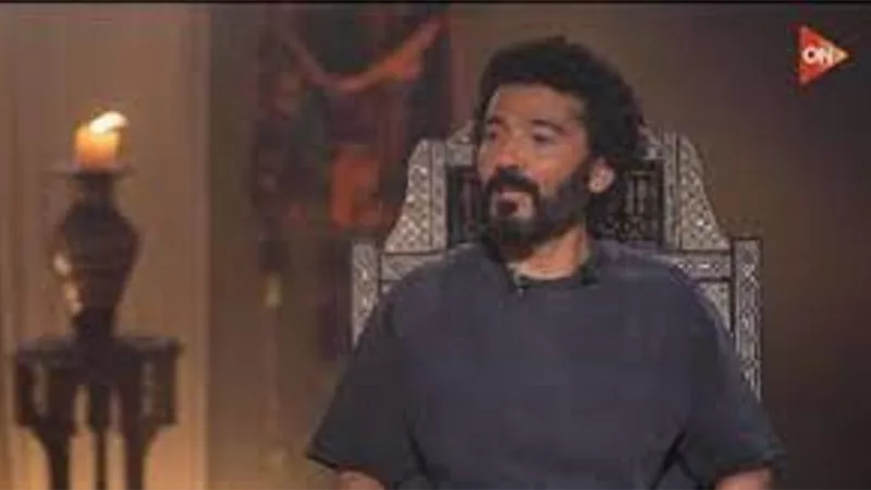 خالد النبوي يكشف سر عن لحيته فى 