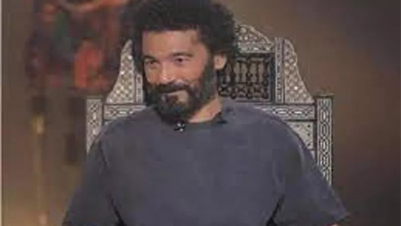 خالد النبوى: 