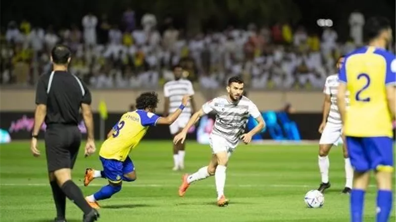 أمير سعيود يوضح سبب انفعاله عقب استبداله في مباراة النصر