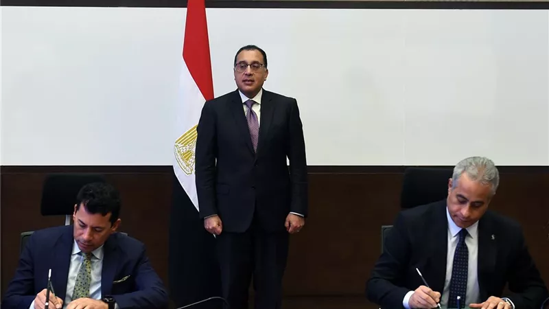 مدبولى يشهد بروتوكول تعاون لتشغيل وتنمية مهارات الشباب