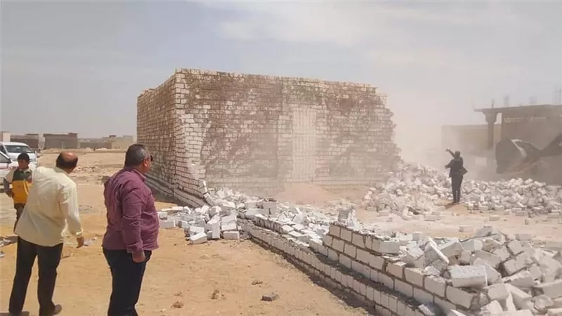 إزالة 15 حالة تعدي بالبناء على أملاك الدولة بمركز مغاغة