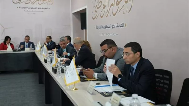 الشعب الجمهوري بالحوار الوطني: تأهيل الشباب من سبل الحماية الاجتماعية