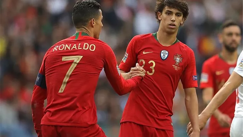 نيوكاسل يستغل ورقة دوري الأبطال للتعاقد مع نجم البرتغال