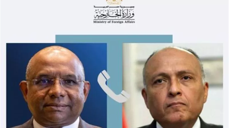 وزيرالخارجيةيناقش مع نطيره المالديفي أبرز ملفات العلاقات الثنائية