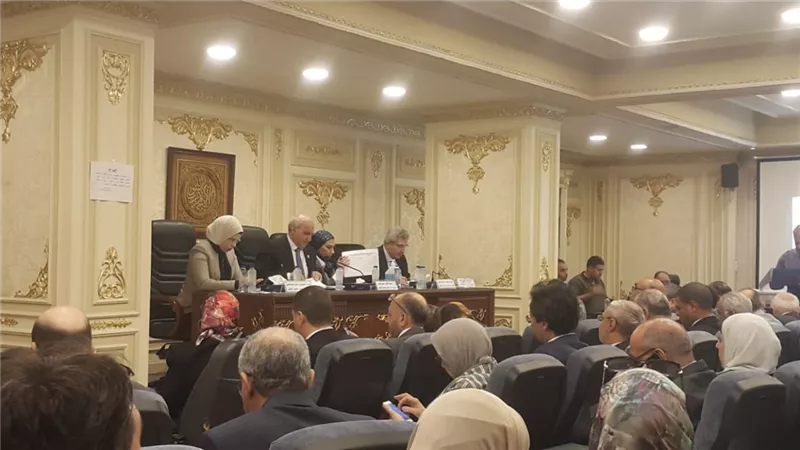 رئيس جامعة الزقازيق يشهد اجتماع لجنة التعليم بمجلس النواب