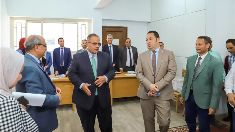 أيمن مسعد ممثلاً لجامعة عين شمس بمجلس صندوق تحسين أحوال العاملين
