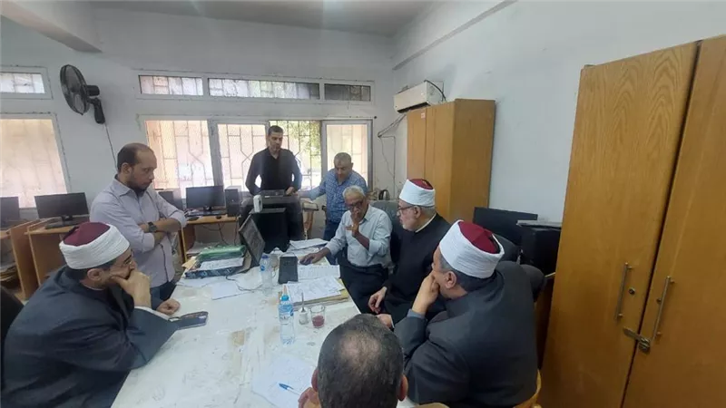 وكيل الأزهر ورئيس القطاع يتفقدان أمانة سر الشهادة الثانوية