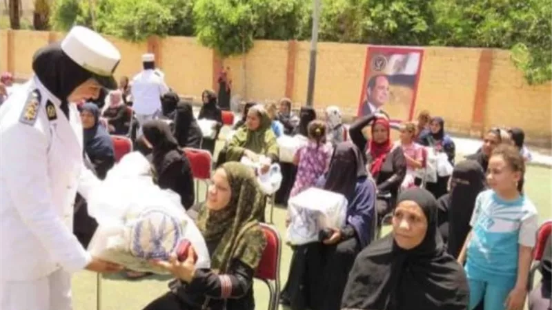 الداخلية توجه قافلة إنسانية وطبية بنطاق محافظتى 