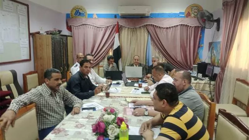 محافظ كفر الشيخ يتابع امتحانات الاعدادية في مستوى الطالب المتوسط