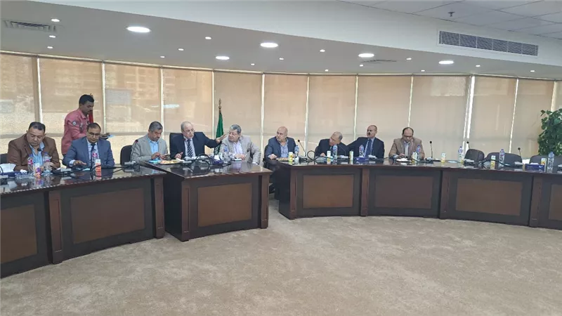 اتحاد المقاولين يطالب بصرف مستحقات المقاولين وفروق الاسعار
