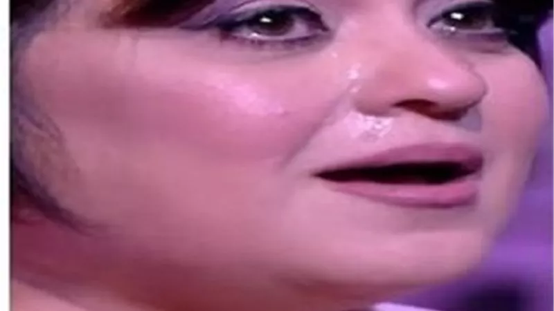 مروة عبد المنعم تنهار من البكاء على الهواء: محدش وقف جمبي