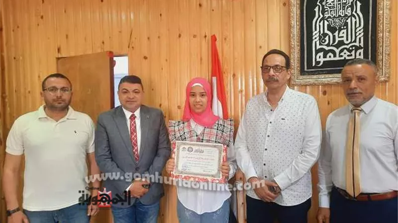 تعليم دمياط يكرم الطالبات الفائزات بمسابقة المرشدات على الجمهورية