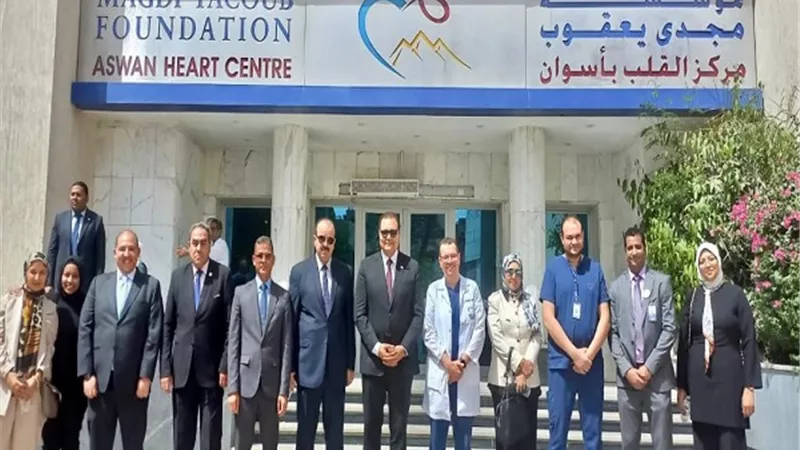 رئيس الاعتماد والرقابة الصحية في جولة لمؤسسة مجدي يعقوب