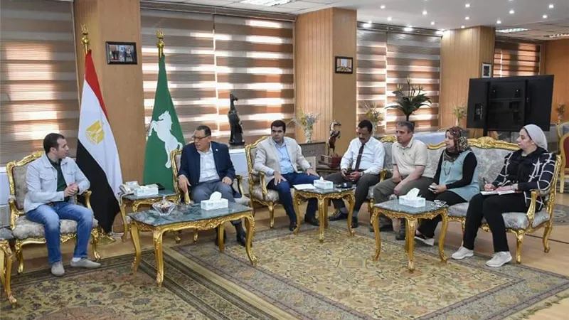 محافظ الشرقية يثمن دور رجال الإسعاف في المنظومة الصحية