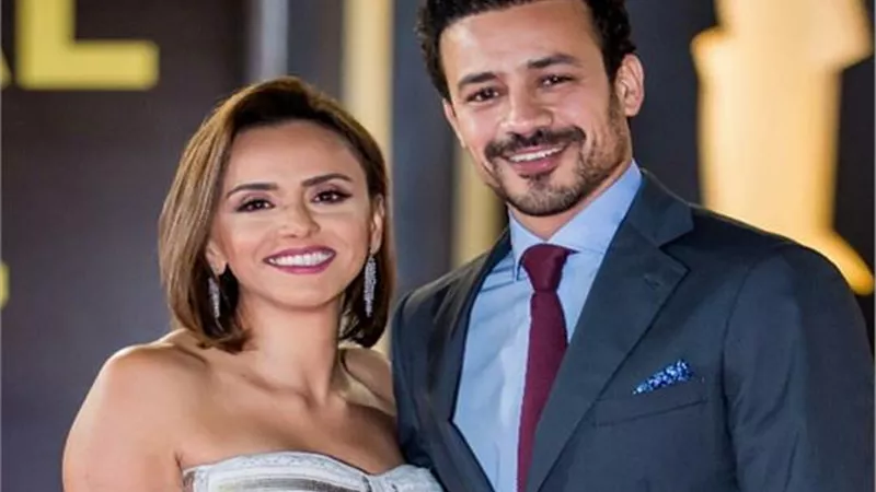 ماذا قال أحمد داود لزوجته علا رشدي أول مقابلة لهما.. كانت مشهورة