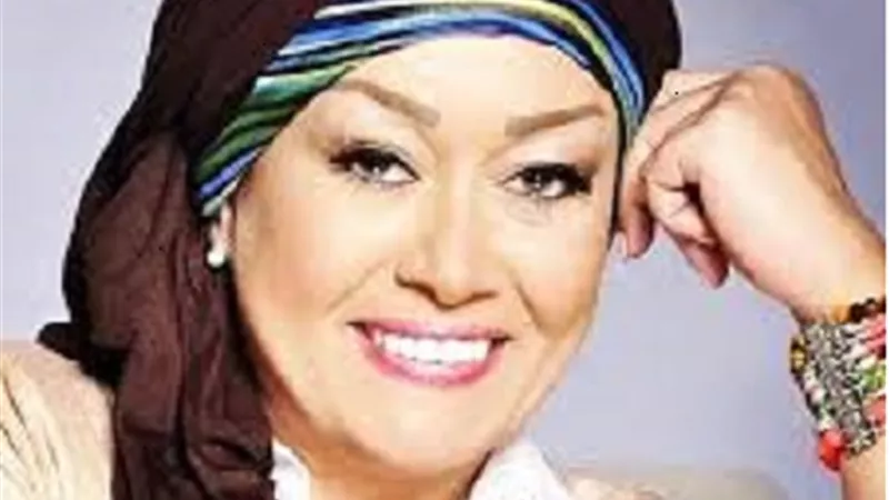 أشارك تامر حسني في فيلم 