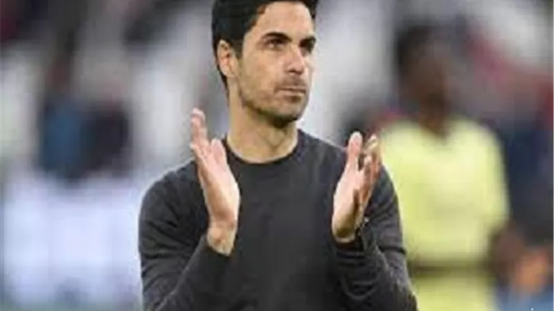 مدرب الأرسنال يستعين بالكلب 