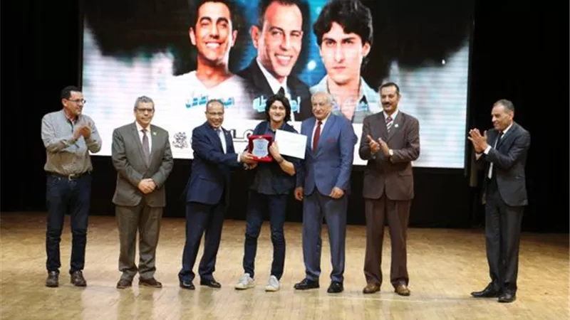 التمريض والتجارة و الصيدلة أوائل مهرجان المسرح بجامعة القناة