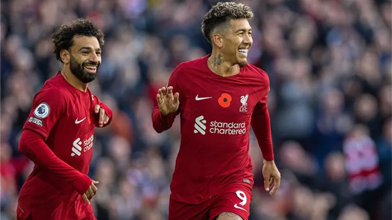 فيرمينو : أفضل أسيست كان لـ محمد صلاح وفخور باللعب بجانبه