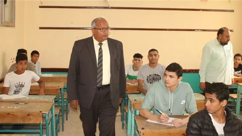 انتظام امتحانات الإعدادية ونقل الثانوى في 399 لجنة ببنى سويف