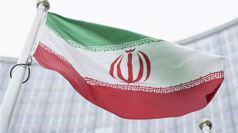 إيران تحذر طالبان من منع حصتها في مياه نهر هيرمند