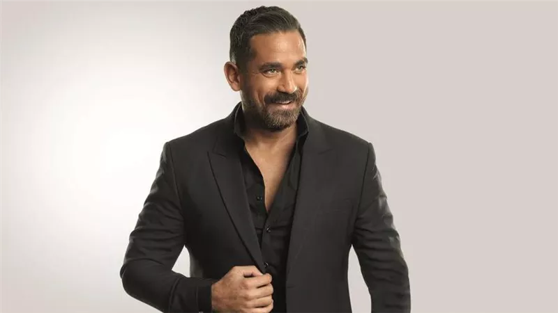 البعبع .. أمير كرارة يطرح البوستر الرسمى لفيلم عيد الأضحى