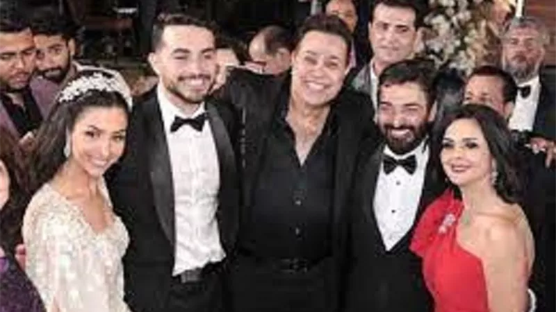 حكيم يوجه رسالة لـ حميد الشاعرى فى حفل زفاف ابنته