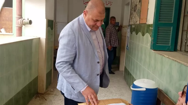 وكيل مديرية التربيةوالتعليم يتفقد كنترول الشهادة الإعدادية