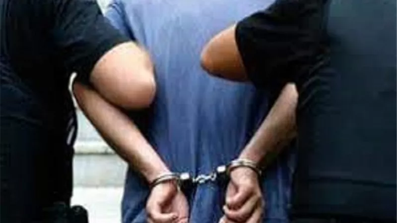 ضبط عدد من الطلاب القوا الحجارة على سيارة بسوهاج