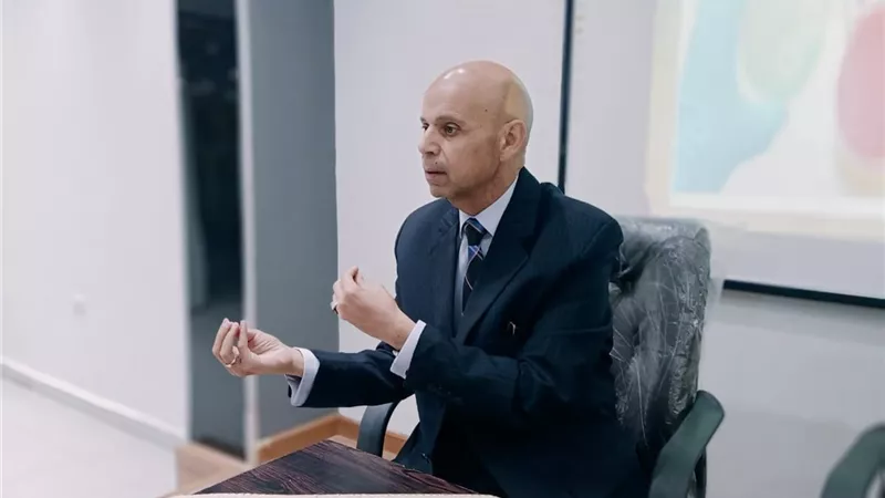 مسعود يتابع مستجدات خطةحماية المواطنين من الأمراض