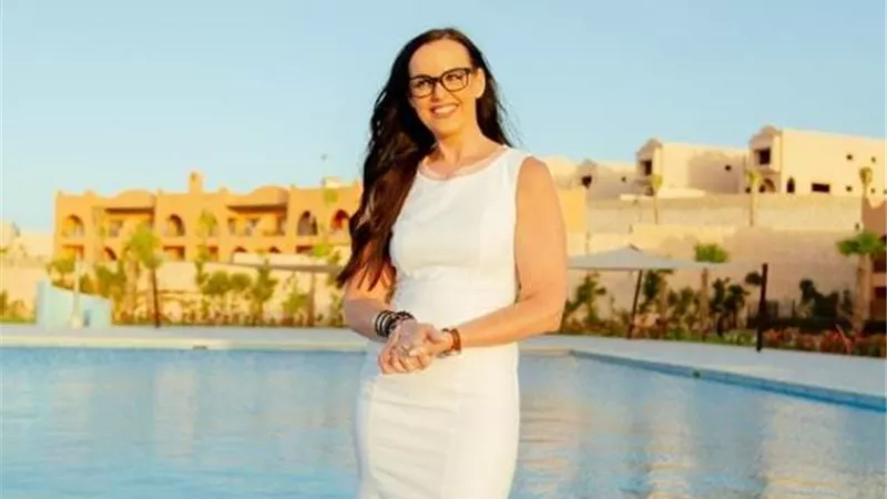 المستشار الثقافي لسفارة المجر :اعشق الغردقة وأنصح بزيارتها
