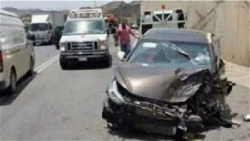 إصابه 3 بينهم طفلين فى تصادم كارو بسيارة ملاكي فى بنى سويف