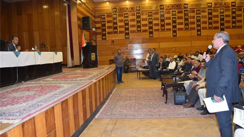 نائب محافظ المنيا يتابع موقف توريد القمح لتحقيق المستهدف
