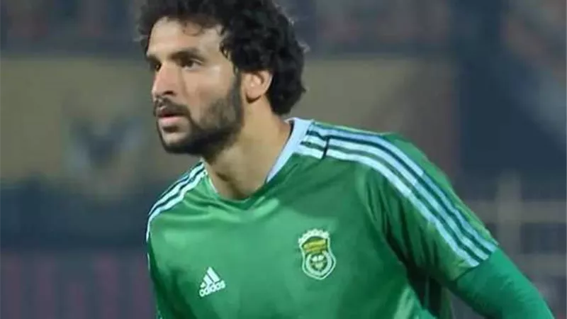 الدورى المصرى.. طرد محمود علاء بمباراة الاتحاد والمصرى
