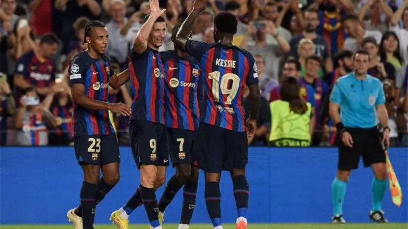 صدمة لبرشلونة.. نجم الفريق يطلب الرحيل في الميركاتو