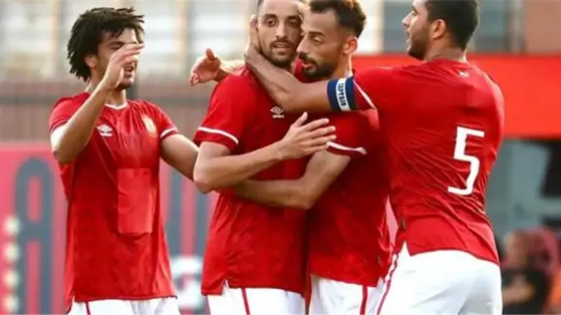 كولر يفاضل بين طاهر وعبدالقادر فى تشكيل الأهلي أمام إنبي