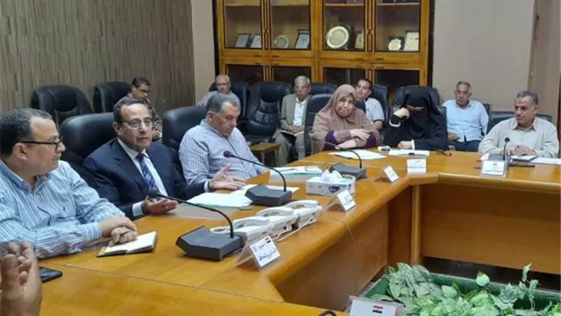 محافظ شمال سيناء يوجه بسرعة الانتهاء من مشروعات الخطة الاستثمارية