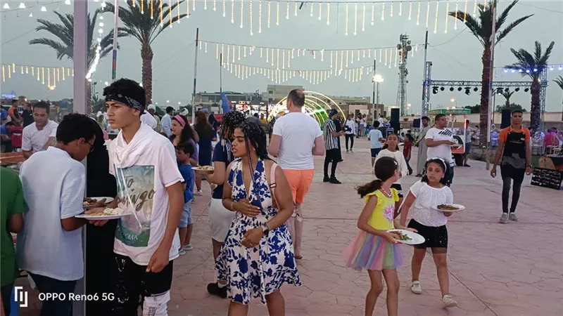 مولد شعبي لتنشيط السياحة على شواطئ الغردقة بمشاركةالسائحين